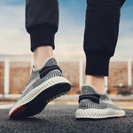 Fashionable men's breathable sneakers